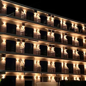 Miami Hotel Golem (Tirana)