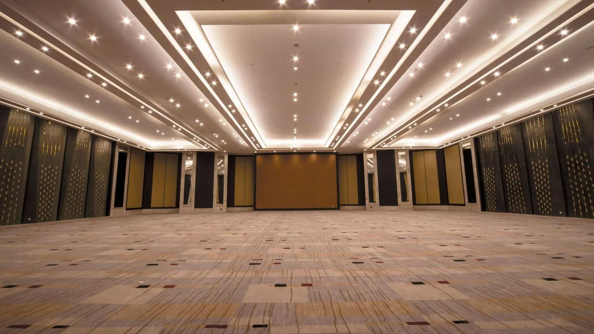 Pullman Vung Tau Otel